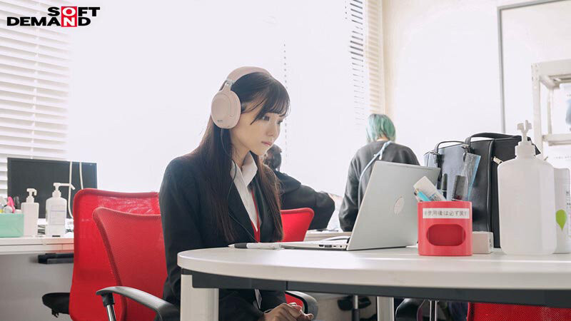 松永あかり(松永明里)作品SDJS-309发布！星期一的早上、最强SOD女子社员被吉村卓大叔玩弄了！-图片3