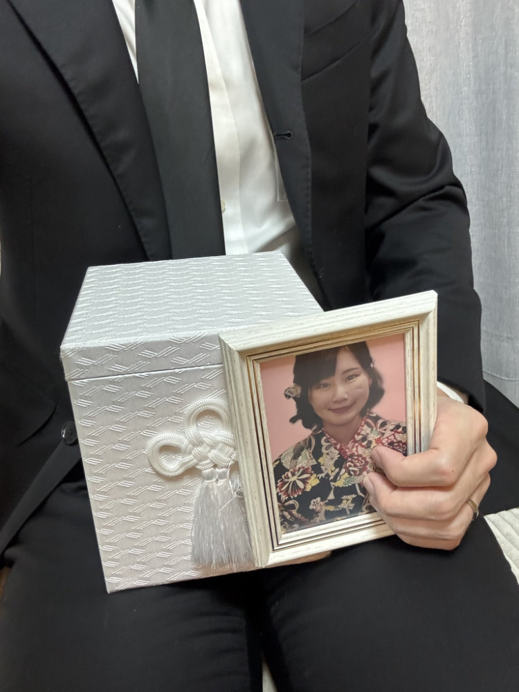 才说找到行销卖片的诀窍……转战同人AV的她惊传香消玉殒!