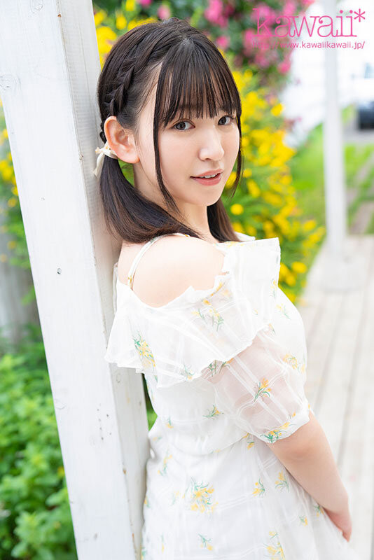 2024《11月新人AV女优完整版》，乡下美少女神似「新垣结衣」？