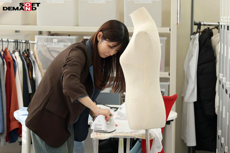 佐竹夏帆出道作品SDJS-318发布!SOD女子社员强者连发!屁股大很会生的她下凡了!