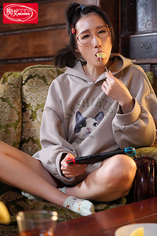 Julia作品CJOD-431发布！离婚后回家当丧女！一看到大棍儿就炸裂了！封面图片