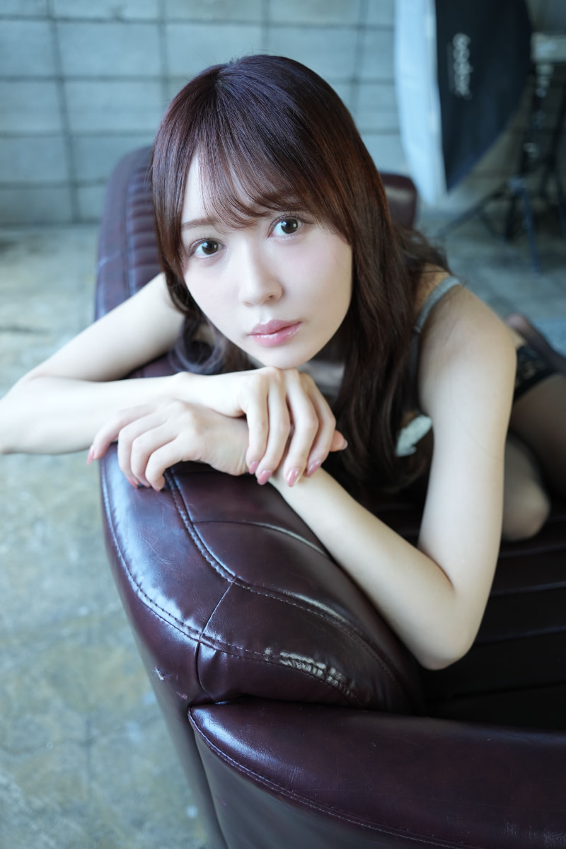 参加AVWAY注意！请她签名记得索取生写真！-图片4