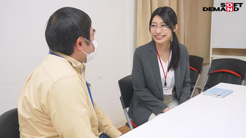 守屋よしの(守屋芳乃)作品SDJS-317发布！以为童帝是处男…最清秀女子社员被捅爆了！-图片2