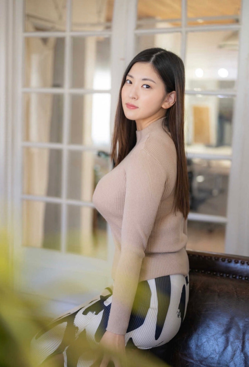 剪了头发还瘦了7公斤！解除婚约的她将有重大发表！-图片6