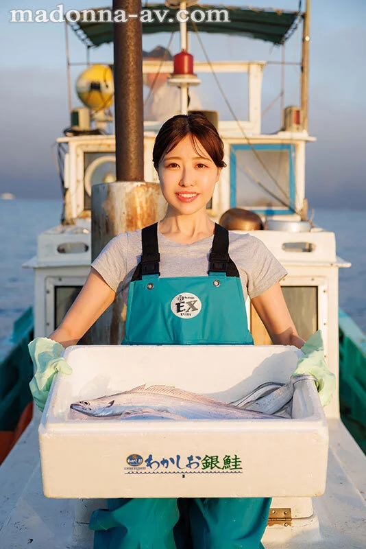 三好舞花出道作品JUR-559发布！饱受海风吹拂的健康Body！她出道找回当女人的快乐！