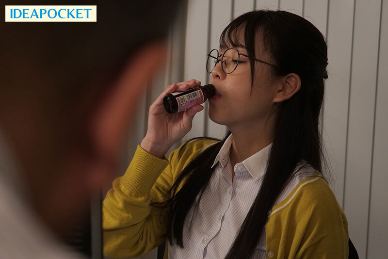 滝川すみれ(泷川堇)作品IPZZ-535发布！新人OL上班没多久就被加料，会议室内惨遭全公司男同事…………-图片3