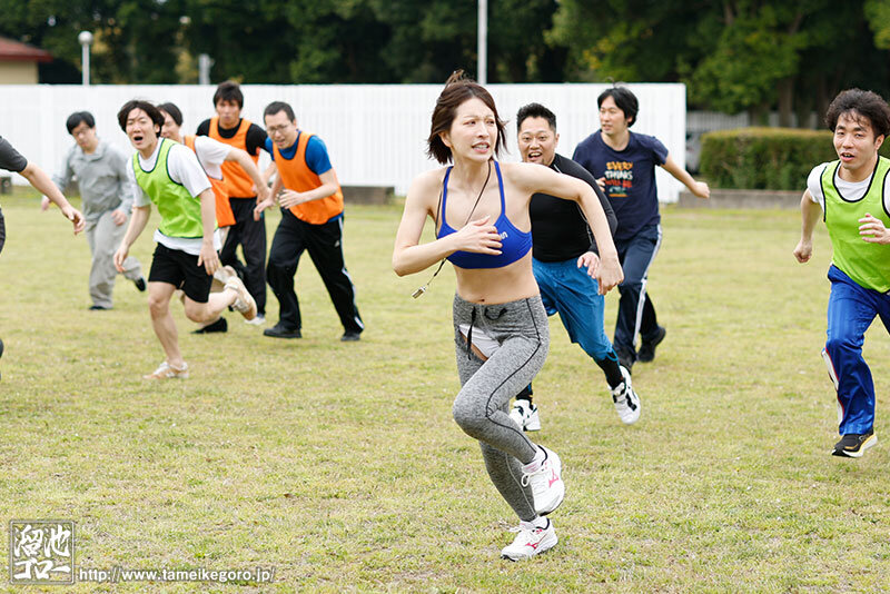 夢実かなえ(梦实香苗)作品MFYD-038发布！已婚人妻参加四天三夜足球训练营-图片2