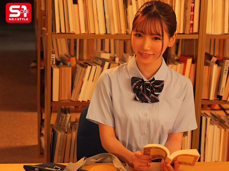 三田真鈴(三田真铃)作品SONE-485发布！搭电车遇到F奶极品制服美少女