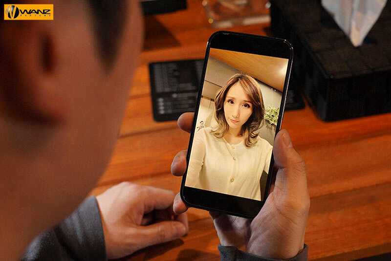 JULIA作品WAAA-390发布！饥渴大白兔妈咪约炮约到儿子的好朋友-图片2