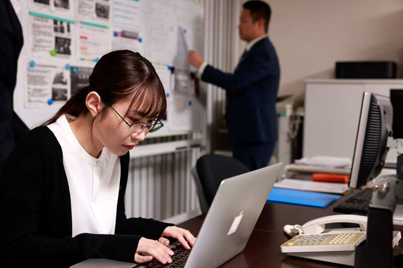 五十嵐清華（五十岚清华），浜辺栞帆（滨边栞帆），稲森あみ，共演作品AKDL-325发布，封面及作品信息！-封面