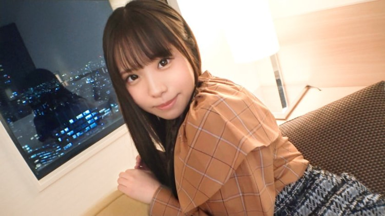 SIRO-4725杏夏19歳，职业厨师。