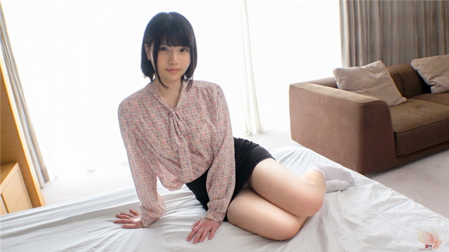 SIRO系列-SIRO-4277 18岁女大学生 稀缺资源 第2张