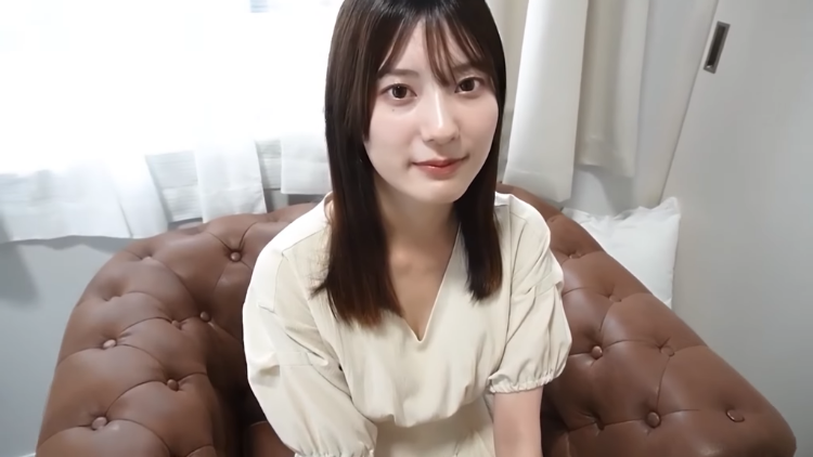 【素人】暗黑Lucy是妳？１９岁气质美妹「双手背后位」不要不要！