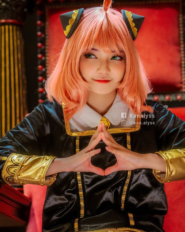 《恶灵古堡８》伊森女儿「萝丝玛莉」Cosplay神还原！真人、动画分不清！