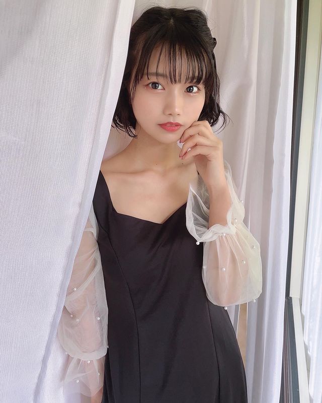 黑短发美少女《夏目绫》清爽出击！泳装写真带你回到最美好的夏日！