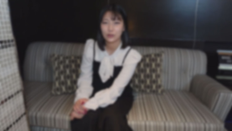 【無】呼叫中心工作的 G 罩杯清秀女子