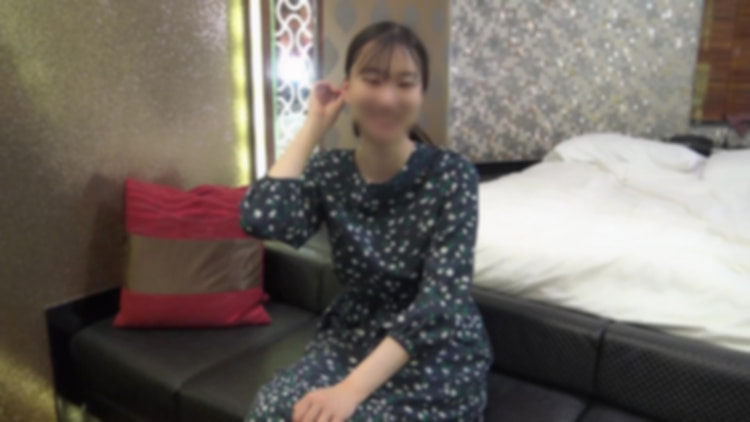 【无】忙于学习和打工的小彩