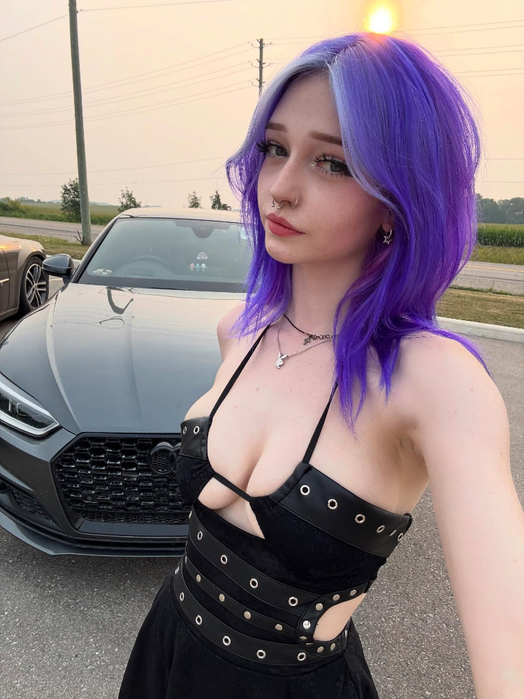 【上车】甜美又叛逆！18禁辣妹网红《Ashley Scarr》