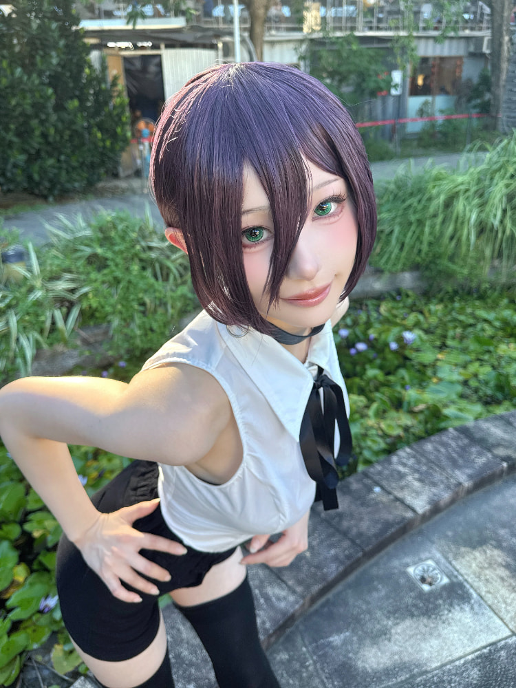 Coser真实还原《沉默之丘f》深水雏子！随手拿武器给人最强女高中生氛围！