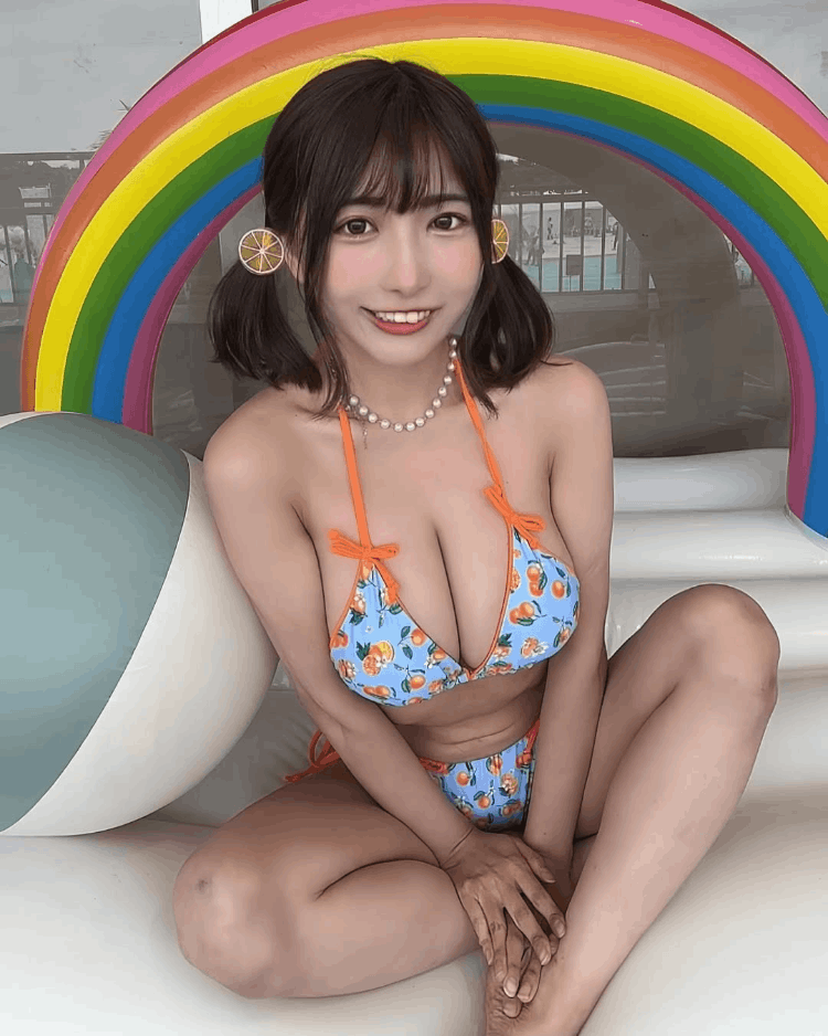 Ｉ奶肉感不减！色气感藏不住《市原薫》依然是最棒的妄想系女友！