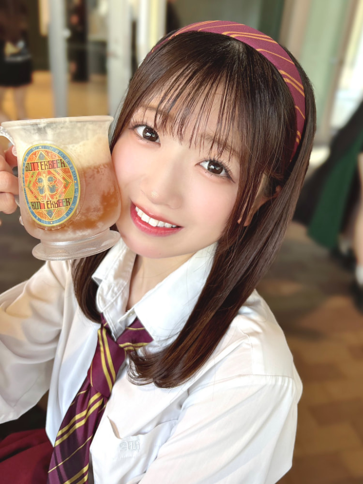 有养柴犬的美女《小柴あいり》也是小狗可爱颜！阳光美少女的形象代表！