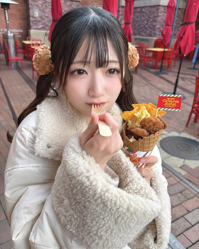 有养柴犬的美女《小柴あいり》也是小狗可爱颜！阳光美少女的形象代表！