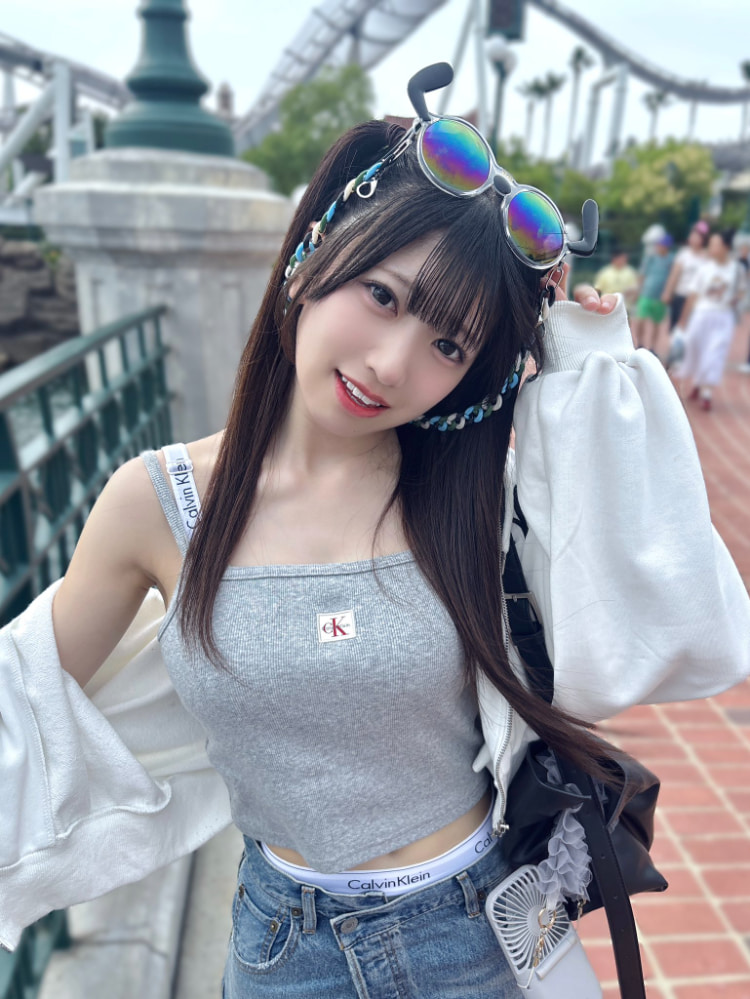 有养柴犬的美女《小柴あいり》也是小狗可爱颜！阳光美少女的形象代表！