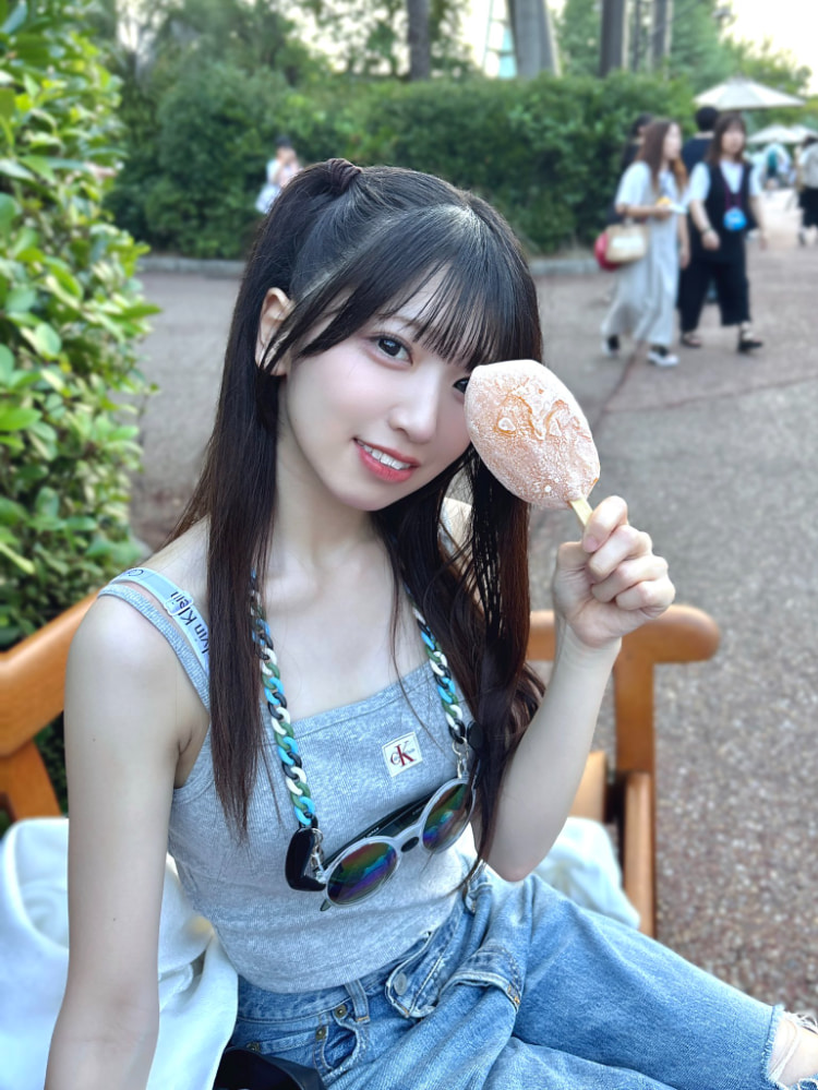 有养柴犬的美女《小柴あいり》也是小狗可爱颜！阳光美少女的形象代表！