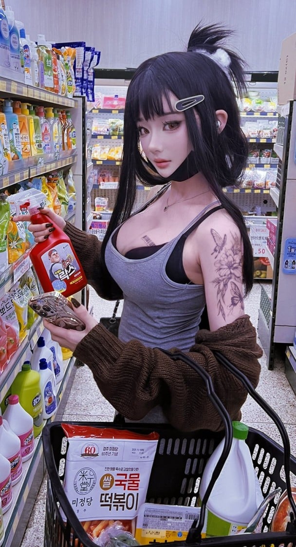 自己创的角色自己来！美女绘师《ruca》精准还原二次元巨乳美角！