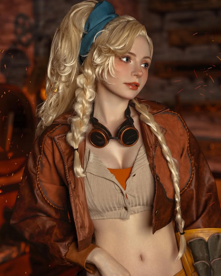 「艾殊莉」体模《PeachMilky》COS火辣谍报员！「露两球」仙气又性感超吸睛！