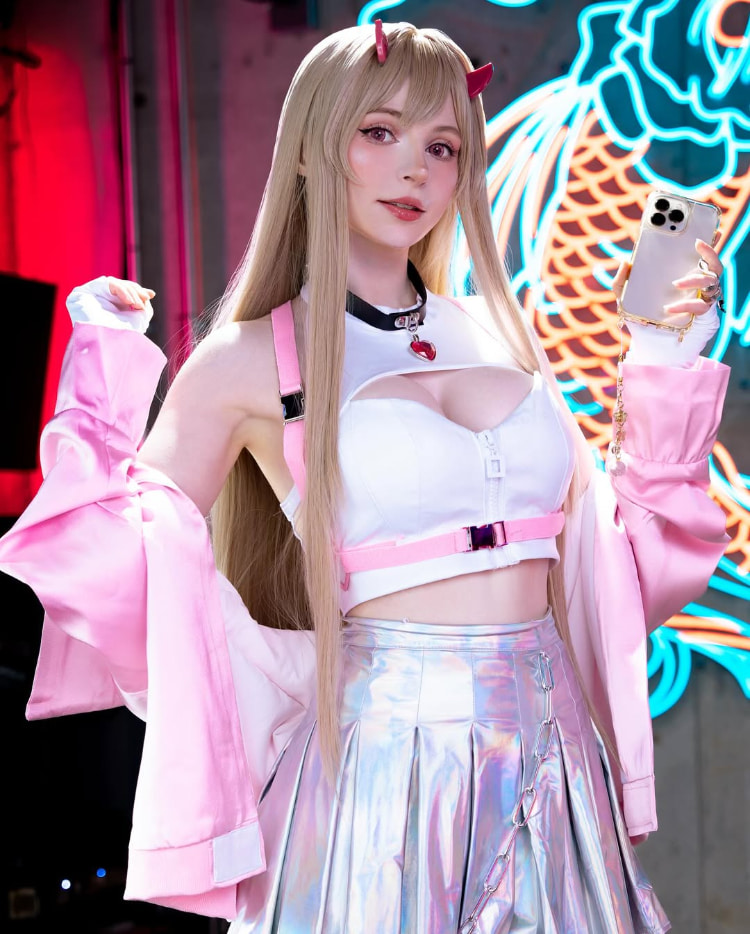 「艾殊莉」体模《PeachMilky》COS火辣谍报员！「露两球」仙气又性感超吸睛！