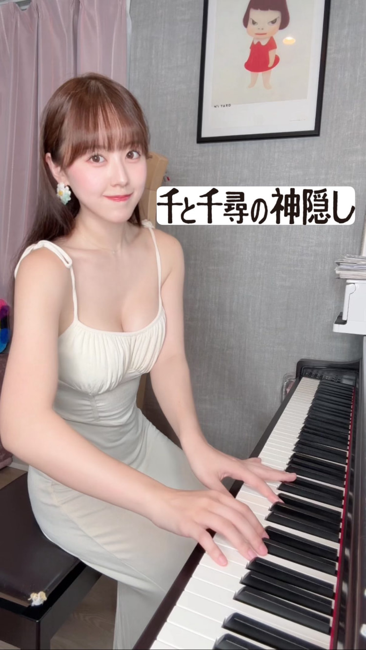 不输Pan Piano的音乐美女《音羽美奈》写真色气全开！