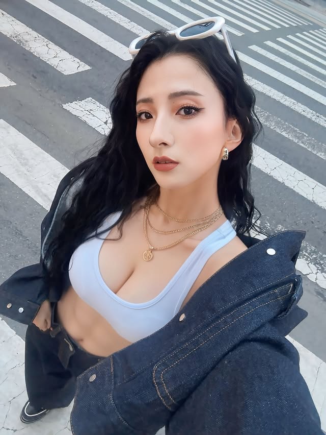 来自辣妹舞团 CYBERJAPAN 的女神「AOI」！动静皆宜的万能美女！