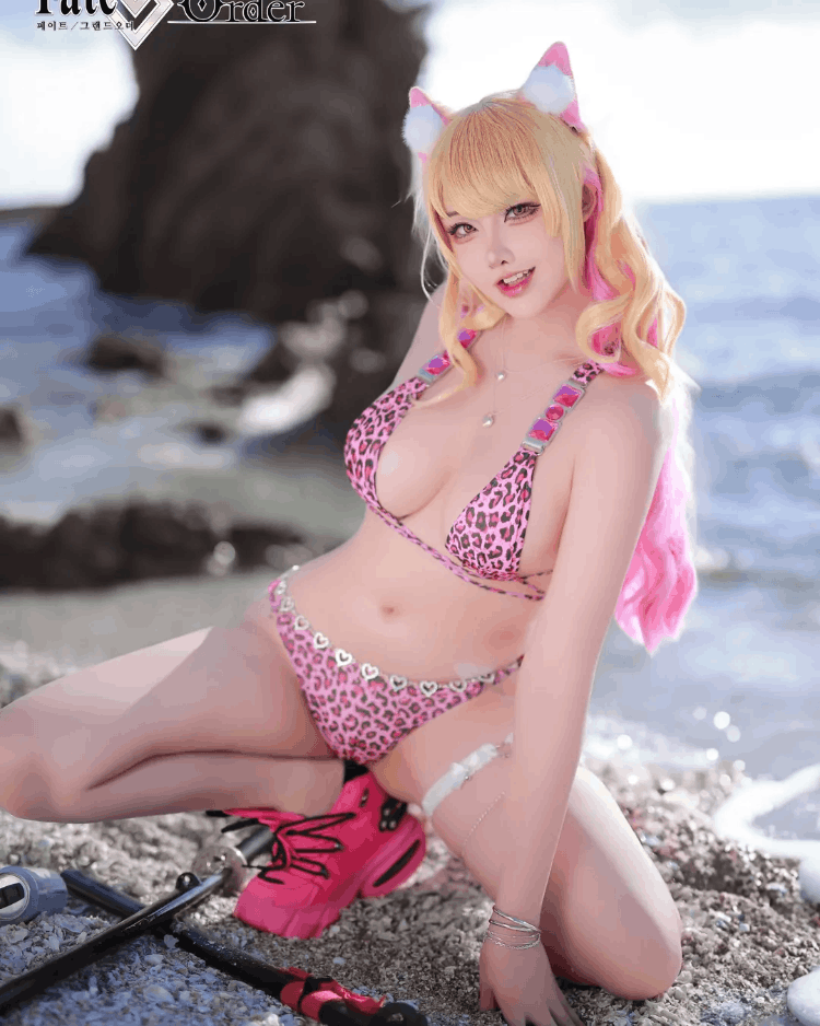 胸襟开阔《Yasal》正妹Coser「有容奶大」！