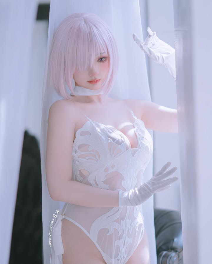 大到快溢出来！《WENDY酱油》Cosplay好身材充满涩气！