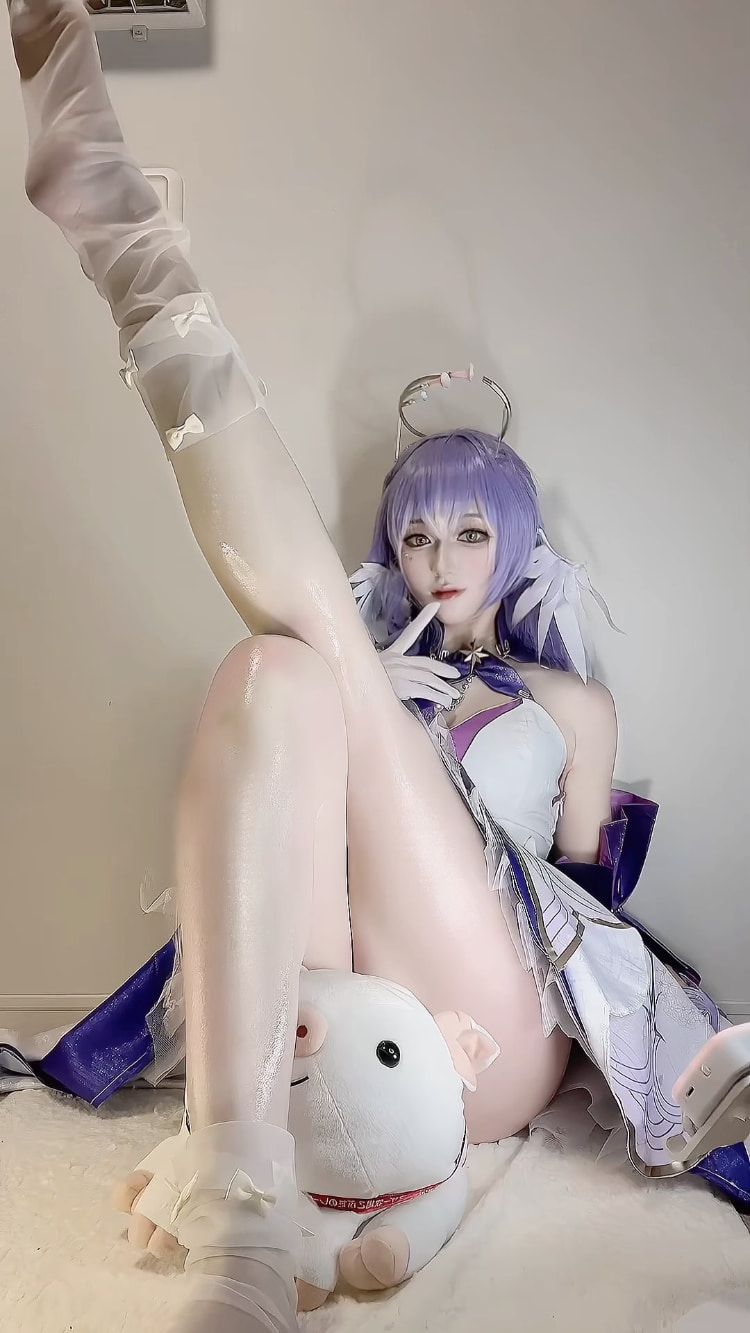 横劈、竖劈，怎么劈都很长！《兔田Nini》一字马简直是日常！