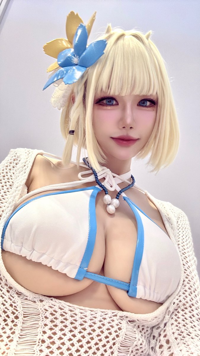 韩国COS《야살 Yasal》认真营业被投诉：穿着太过暴露！