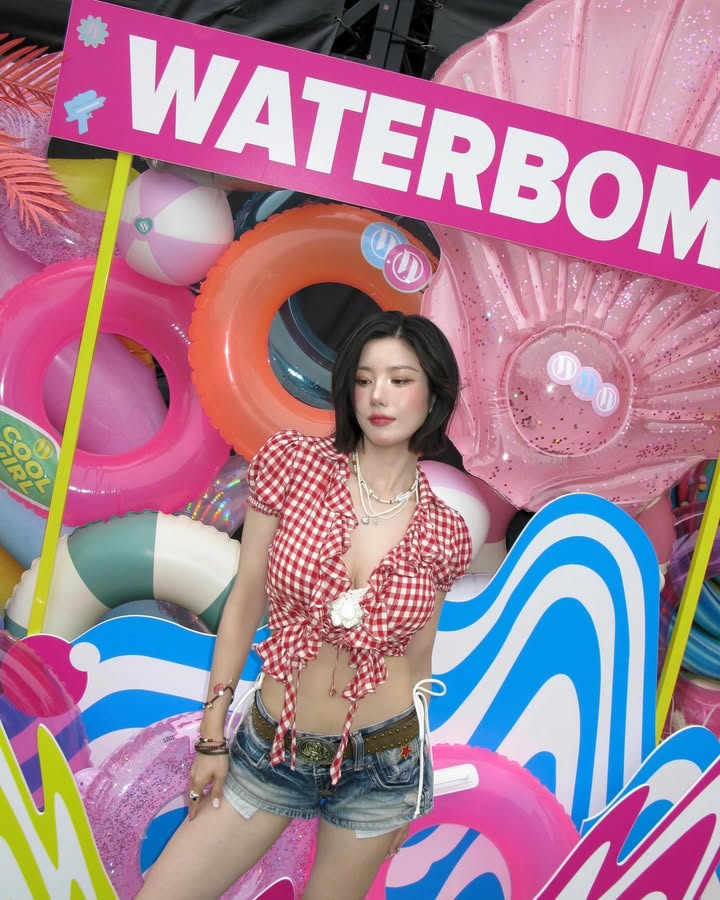 韩国泼水节「水炸弹」女神《权恩妃》火辣比基尼HIGH翻全场！