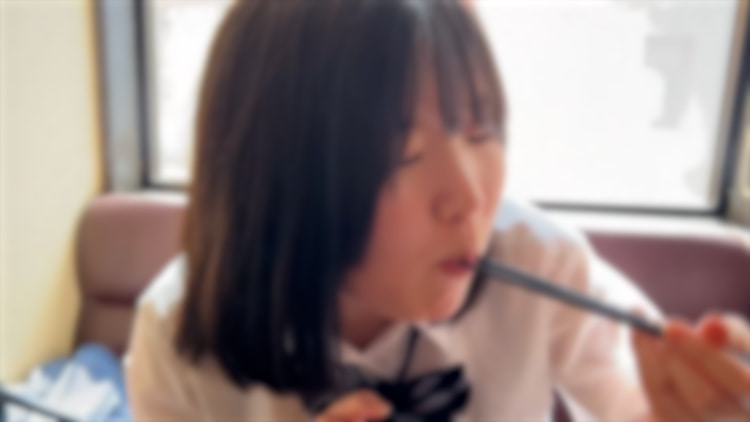 【影片】F乳萝莉新人「春野くるみ(春野胡桃)」根本是FC2发片姬！