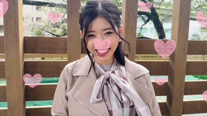 FC2-PPV 【最强神乳】奥様18岁