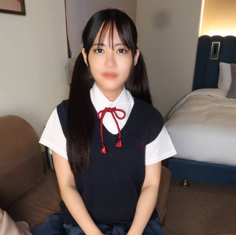 FC2-PPV 无修正＜爱娇抜群！纯朴な岛育ち双马尾ール酱＞❤明亮的笑颜が