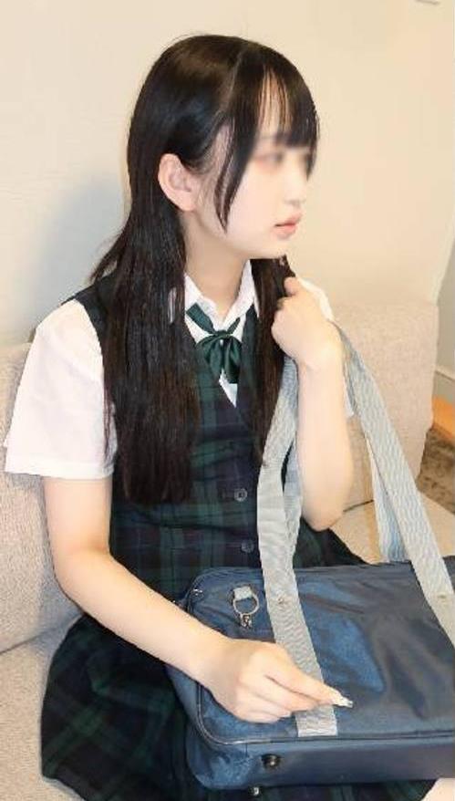 FC2-PPV 【无修正】＜清纯派曾经的偶像研究生だった制服18坂道系♡