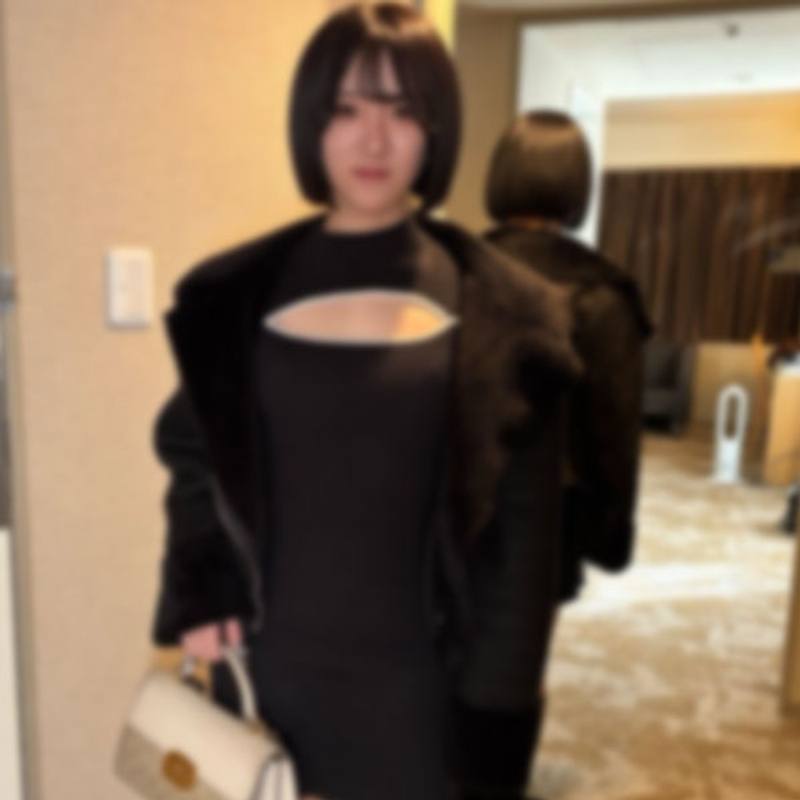 FC2-PPV 【顔出し】自己经营美甲沙龙的辣妹