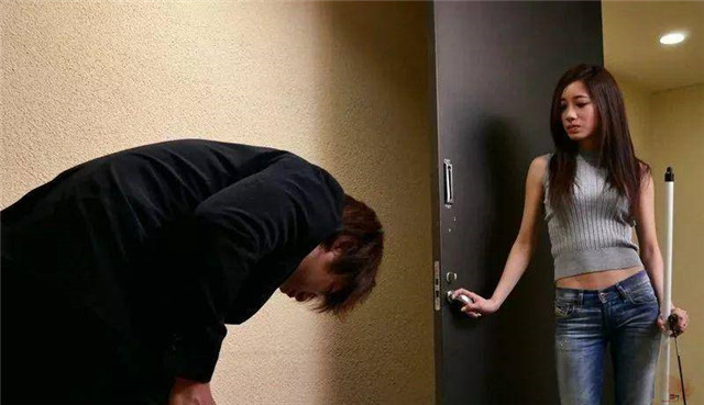 东凛：外柔内媚的人间尤物