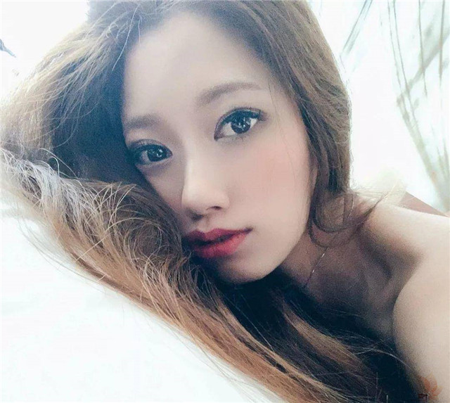 东凛：外柔内媚的人间尤物