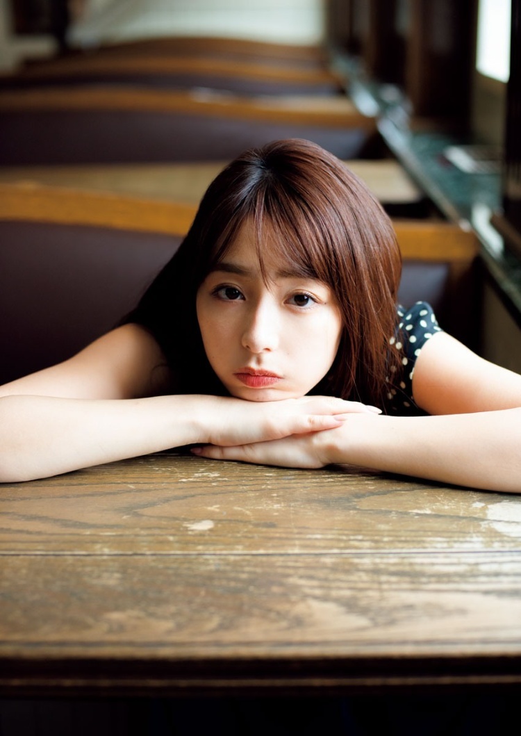 宇垣美里 Big Comic Spirits013