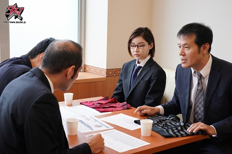 深田咏美（深田えいみ)DASD-641：请不要把我女扮男装的事情告诉别人