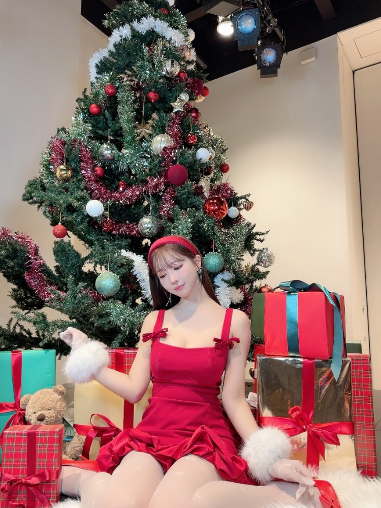 2023《85位AV女优圣诞Cosplay集》圣诞女郎给你送温暖！