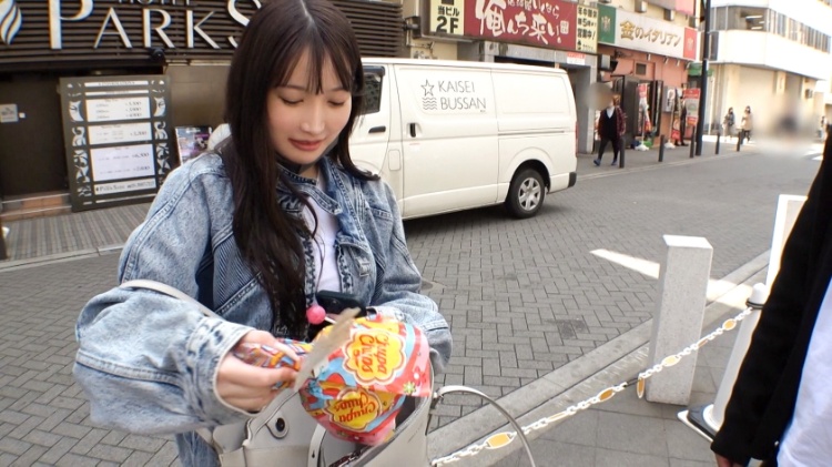 りむ 20岁，水烟吧兼职 マジ软派、初撮。 1936