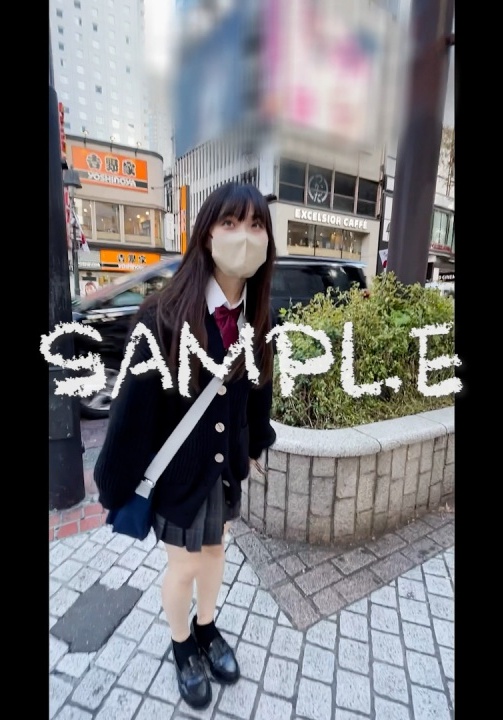 荣获〇〇小姐选美大赛冠军 18 岁少女